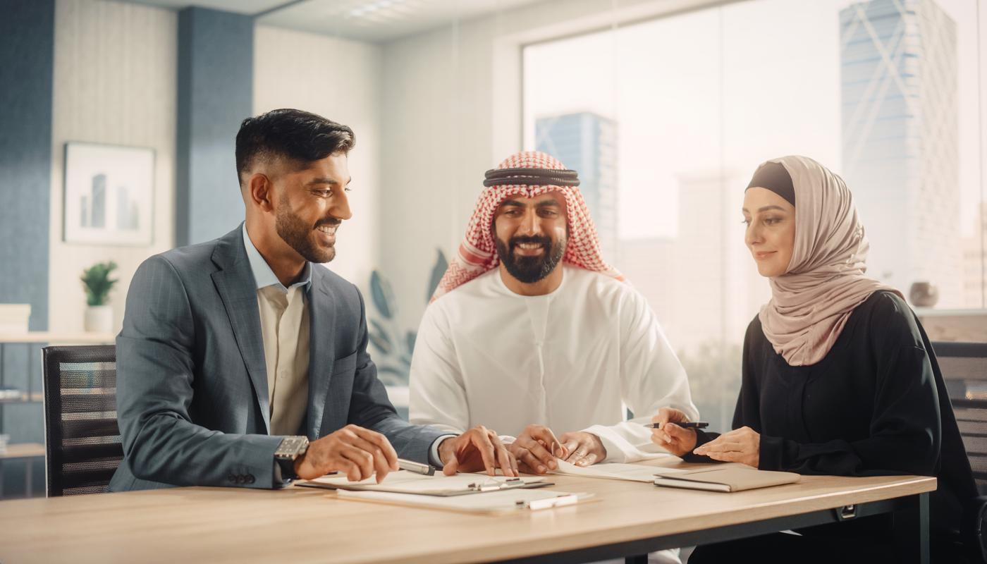 أفضل معقب استقدام عوائل الرياض | الزوجة والأبناء